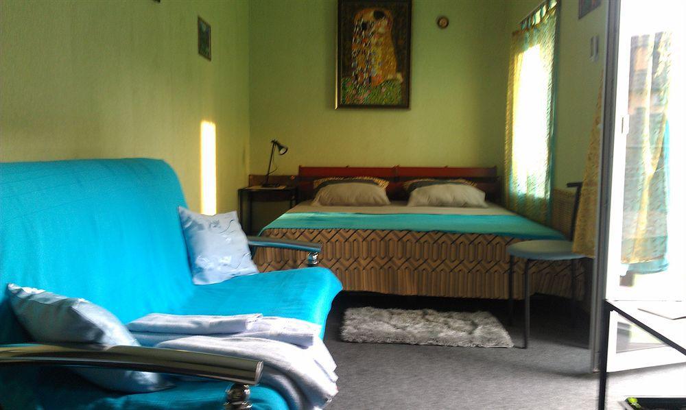 Yellowunlimited Hotel คาร์คิฟ ภายนอก รูปภาพ