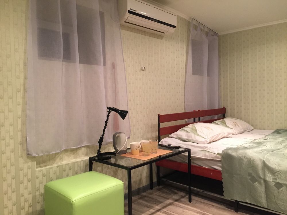 Yellowunlimited Hotel คาร์คิฟ ภายนอก รูปภาพ