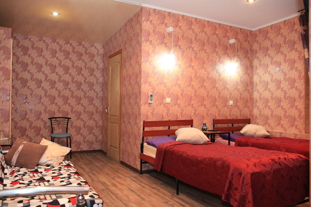 Yellowunlimited Hotel คาร์คิฟ ภายนอก รูปภาพ